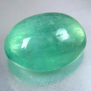 IMPRESIONANTE CABUJÓN OVALADO 18,79 CTS 18x14 mm fluorita verde natural piedra preciosa suelta - Imagen 1 de 3