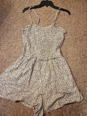 Jessica Simpson 动物印花细肩带棕褐色短裤连身裤,尺寸 L — 第 1/4 张图片