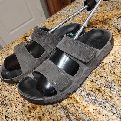 Sandalia ECCO Cozmo 5009040224 para hombre 9-9,5 gris gamuza correa de cuero sin cordones Foto 1 de 4