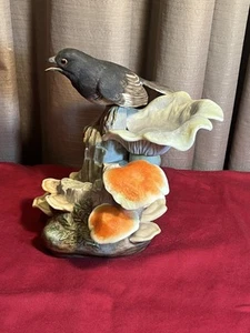 Estatuilla de pájaro de porcelana bisque Towhee Boehm 471 - Imagen 1 de 14