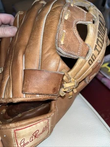 VTG Reach M100 Monster Design Ball Glove RHT 11” Tanned Leather KOREA EUC - Picture 1 of 15