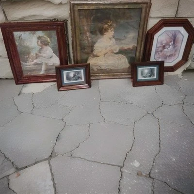 Vinyage pictures for wall - Image 1 of 4