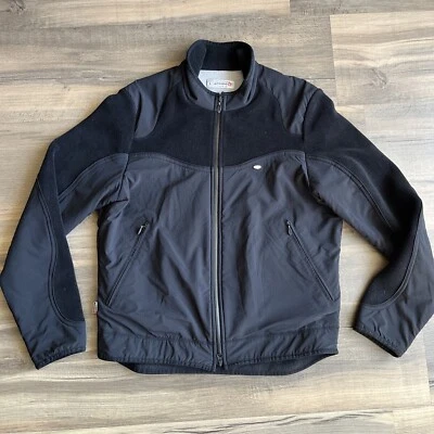 Chaqueta para mujer ASOS Of Switzerland con cremallera completa negra suave polar grande Foto 1 de 4