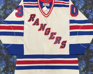 Authentic Vintage CCM NHL New York Rangers Glenn Healy Hockey Jersey - Picture 1 of 8