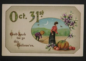 1910er Halloween Postkarte Jack-O'-Lantern Mann folgt Dame, Fledermäusen & Mond - Bild 1 von 2