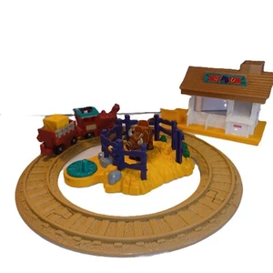 2006 Fisher Price GEOTRAX Rope 'n Ride Ranch Push Train Playset - Picture 1 of 10