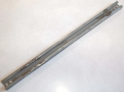 Oldsmobile Series 98 1948-1949 2 puertas puerta delantera ventana regulador canal, 4077768 Foto 1 de 3