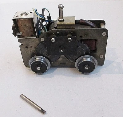 LIONEL #752E/#752W PRE WAR STREAMLINE LOCO MOTOR & E UNIT,NICE RUNNING - Image 1 of 4