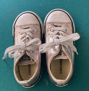 Converse All Star Toddler Shoes Size Infant 9 Color Shiny silver / peach. Clean! - Picture 1 of 6