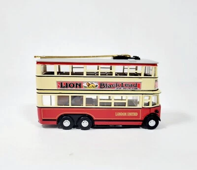 Matchbox Collectibles Lion Blacklead 1931 Diddler Trolley Bus 1:43 YET03-red  - Image 1 of 4