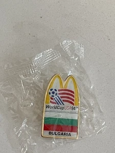 1994 FIFA USA World Cup Soccer Commemorative McDonalds Arch Pin-Bulgaria - Picture 1 of 3