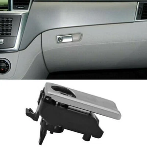 Replace Glove Box Lock Latch Handle Cover For Mercedes-Benz W166 W292 MLGL Class - Foto 1 di 8