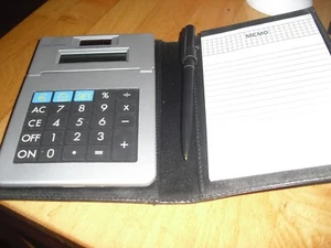 Taschenrechenr Set mit Block und schreiber im Etui - Bild 1 von 1