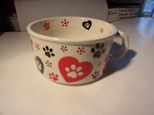 Rabatt! 2 süße 20 Unzen Kaffeebecher mit Hundepfoten und Herzen - Neu - 10 $ s/h - Bild 1 von 4