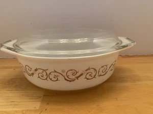 Vintage Pyrex “Empire Scroll” White With Gold Accents Casserole Dish With Lid - Picture 1 of 4