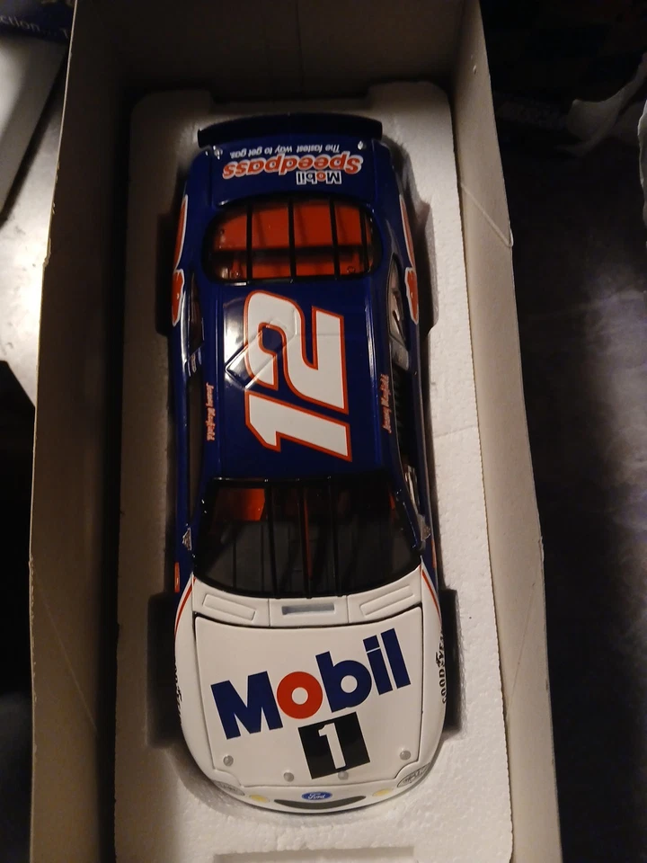 Racing Champions Nascar 1:24 Scale Mobil 1 # 12 Jeremy Mayfield Car 1 of 15000 - Image 1 of 4