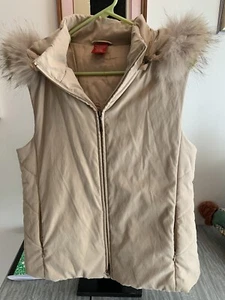 Olsen Europe Fur Trimmed Blush Colored Quilted Vest Hooded Size 8 Rare! - Picture 1 of 8