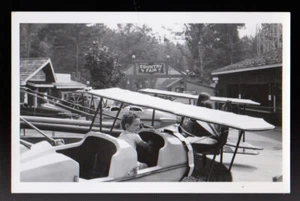 RPPC Magic Valley Poconos PA 1983 Country Fair Flugzeugfahrt Little Boy Postkarte - Bild 1 von 2