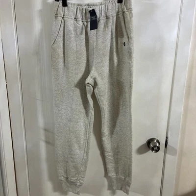 Abercrombie & Fitch Essential Polar Gris Claro Sudadera/Jogger, Bolsillos Laterales. Foto 1 de 4