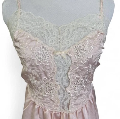 Miss Dior VTG Christian Dior Nightgown Excellent Condition-FREE SHIPPING  - Image 1 of 4