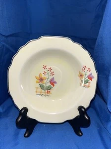 Canarytone Lido by WS George Berry Bowl - Picture 1 of 2