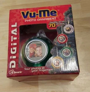 Senario Vu-Me Digital Photo Ornament Red 1.5" LCD Screen Display up to 70 Photos - Picture 1 of 1