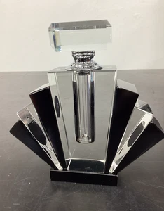 Art Deco Fan Crystal Perfume Bottle: Weight 554g - Picture 1 of 7