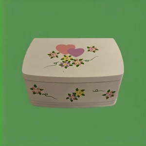 VTG Travel Jewelry Box White Pink USA 1970s Flora Detail W/ Key (KMart) - Picture 1 of 6