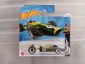2024 HOT WHEELS - '67 LOTUS TYPE 49 CARTA CORTA VERDE 1/64 CIRCA*NUOVA* - Foto 1 di 4