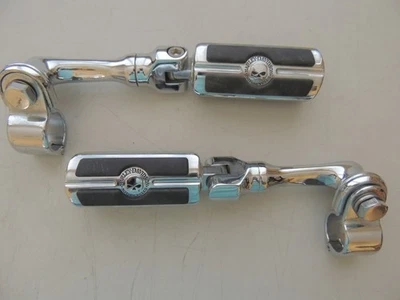 Harley Davidson Willie G Calavera Cromo y Goma Pie Clavijas Ajustables Montaje 1 1/4 Foto 1 de 4