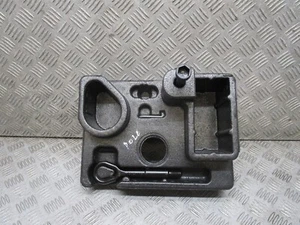 2021 VW POLO 5DR TOOL KIT TYRE HOLDER SEALANT TOW EYE 2G0012115 - Picture 1 of 6