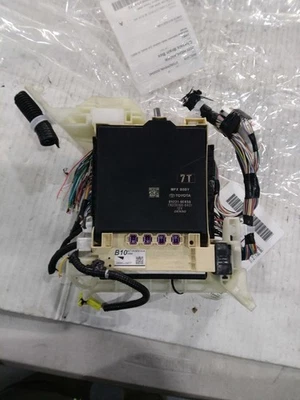 2020 Toyota Highlander Interface Multiplexing Control Module Black OEM Used Foto 1 de 4