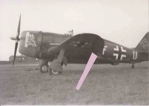2.WK Foto Flugzeug P 47 Thunderbolt mit Balkan Kreuz Top !!! - Bild 1 von 2