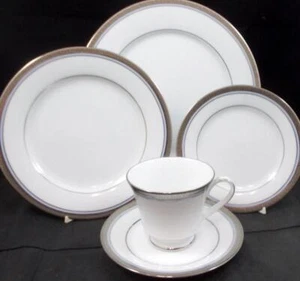 Noritake Piedmont Platinum 5 Piece Place Setting 4334 - Picture 1 of 9