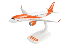 EasyJet Airbus A320Neo Snap-fit Model Plane 1/200 Model Plane - Picture 1 of 3