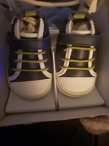 ROBEEZ Camden Crib Shoes Navy Blue Sneakers Athletic Leather 3-6 Months Size 2 