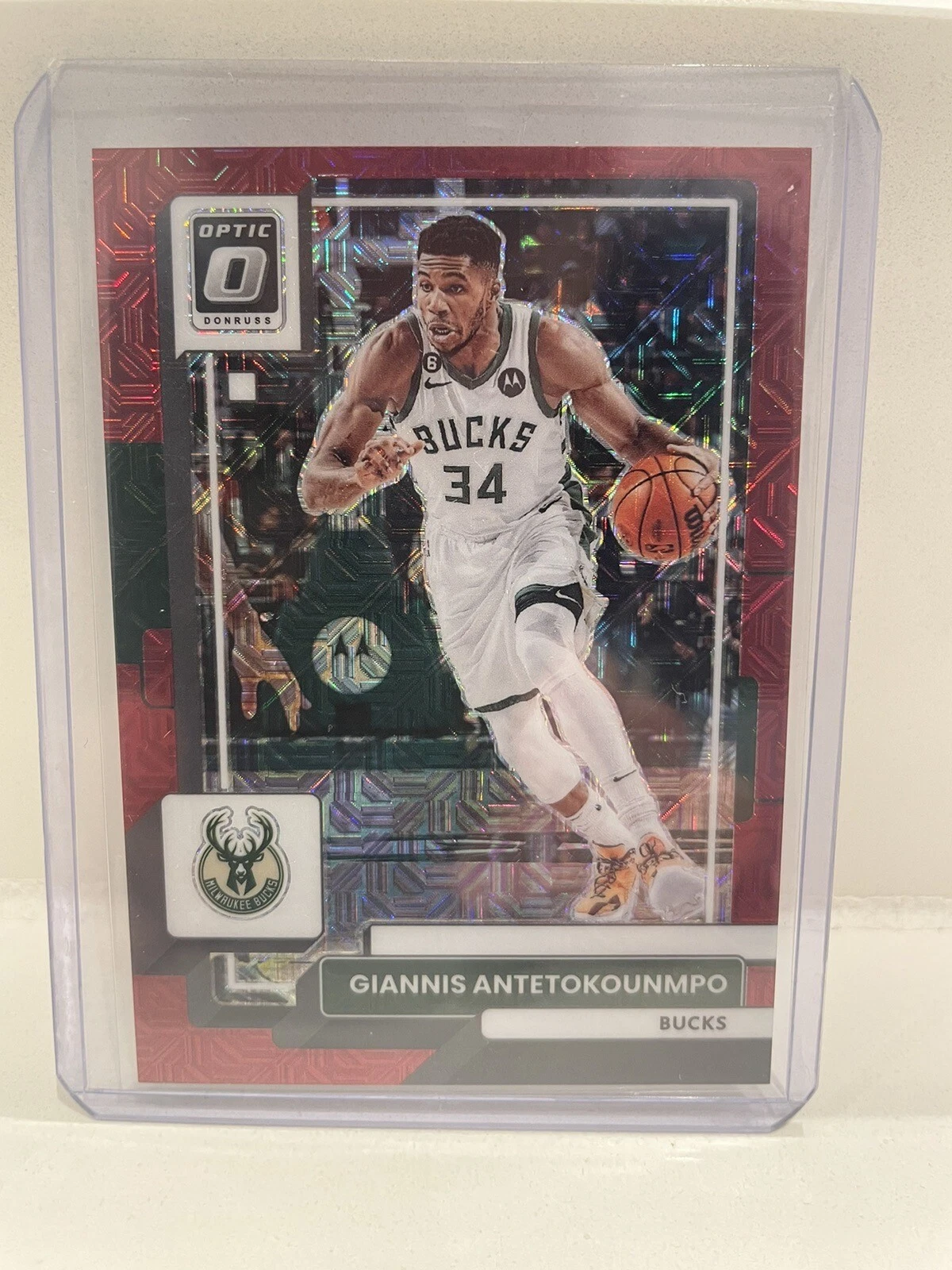 2022-23 Donruss Optic Choice Red Prizm #75 Giannis Antetokounmpo 45 /88 Bucks
