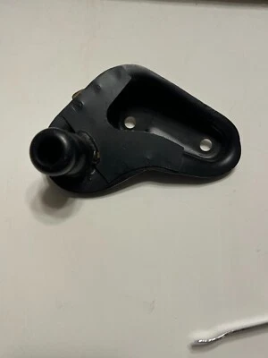 Original Engine Buffer Bracket for 74-80 VW Dasher, 73-79 Audi Fox Foto 1 de 3