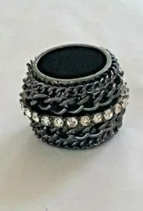 JE1574 DESIGNER INSPIRED WIDE BAND BLACK TONE METAL DIAMANTE RING SIZE 8 - Picture 1 of 1