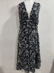 White House Black Market Floral Cross Back Fit Flare Kleid Gr. 14 - Bild 1 von 13