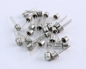 Lot of (25) Motorola JAN2N2907 Bipolar Transistors - Picture 1 of 3