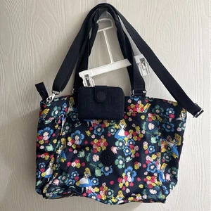 Kipling Disney Alice im Wunderland Umhängetasche/Schultertasche/Beuteltasche + Geldbörse - Bild 1 von 24