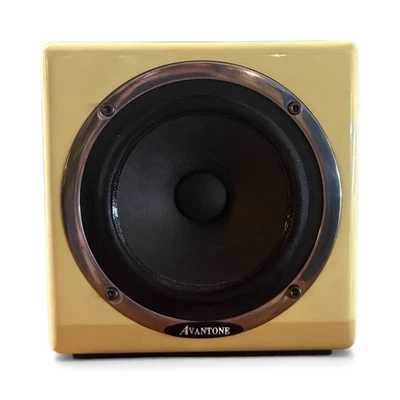 Avantone Pro Active MixCube Powered Mini Reference Monitor, Retro-Cream-Color - Image 1 of 4