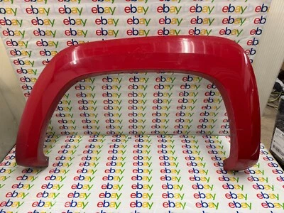 04-12 CANYON COLORADO CUARTO TRASERO IZQUIERDO ACAMPANADO MOLDURA OEM ROJO WA9260 DAÑADO Foto 1 de 4