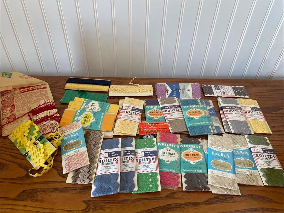 Lote Mixto De 38 Artículos De Costura De Colección Wrights Boilex Rick Rack Sesgo Cinta Costura Foto 1 de 4