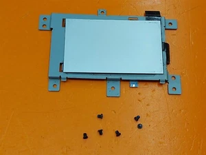 ⭐️⭐️⭐️⭐️⭐️ Laptop Silver Touchpad Board w Screws Toshiba Satellite A205-S5804 - Afbeelding 1 van 3