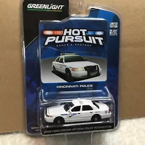 Greenlight Hot Pursuit 2008 Ford Crown Vic Police Interceptor Cincinnati Police - Picture 1 of 6