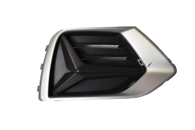 Rejilla de aire derecha Audi Q3 2019-2022 83A-807-682-D-9B9 Foto 1 de 4