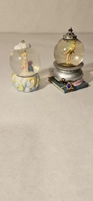 Disney Campanilla Mini Globo de Nieve Peter Pan Juego de 2, Libro Anillo Pluma y Nube Foto 1 de 4