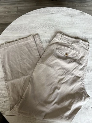 Dockers Woman’s Beige Khaki Chinos Slack Pants Straight Leg 16M - Image 1 of 4